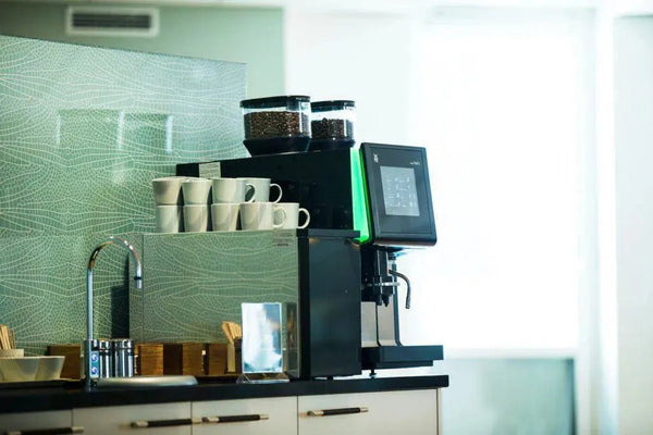 Machine à café et Espresso automatique commerciale - Barista et Espresso