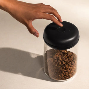 Bocal en verre avec verrou électrique sous vide noir pour grains de café, partie de EspressoGear, Fellow, Rangement, tout sur le café