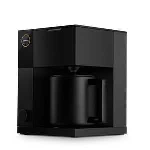 Cafetière noire au design moderne pour la précision, partie de Cafetières, EspressoGear, Fellow, Dernières nouveautés, tout sur le café.
