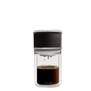 Cafetière manuelle noir mat pour un goût de café précis, partie de Fellow, EspressoGear, Cafetière manuelle, Dernières nouveautés, tout sur le café.